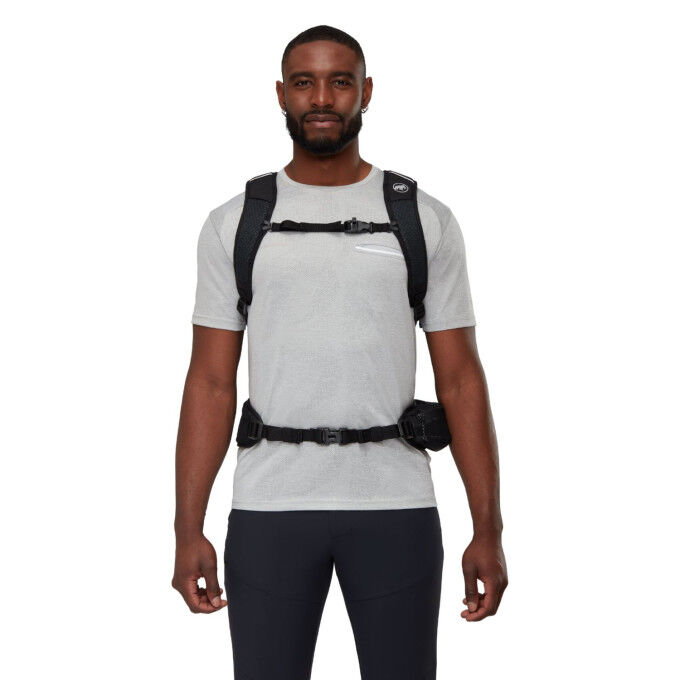 Mammut Lithium 30 Sapphire-black: zaino da escursionismo versatile e leggero