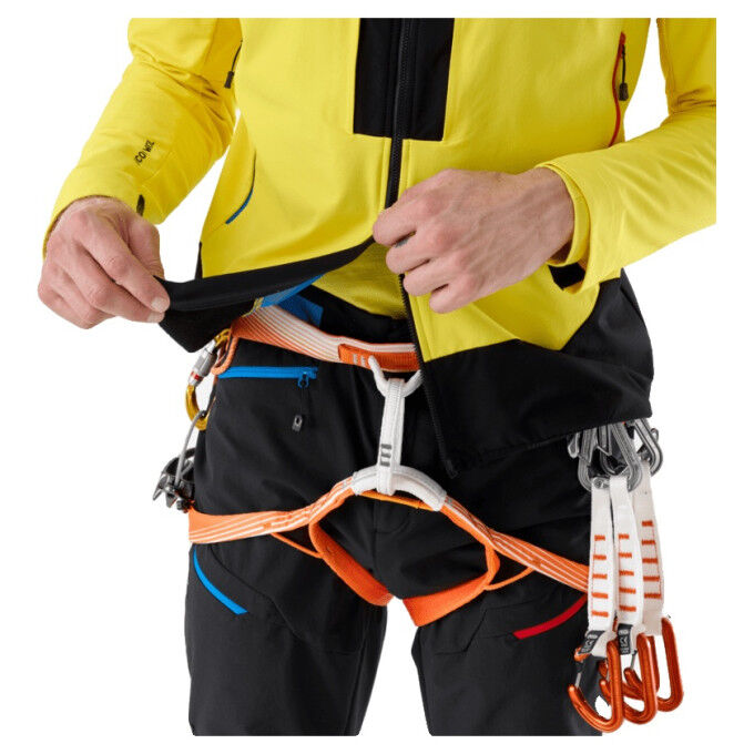 Chaqueta cortavientos para hombre de Millet con protección térmica
