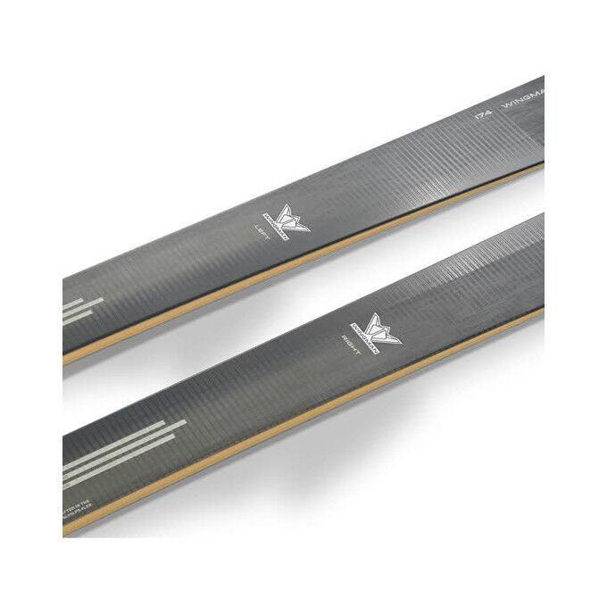 Set di sci Elan Wingman 86 Black Edition – Sci all-mountain 2026