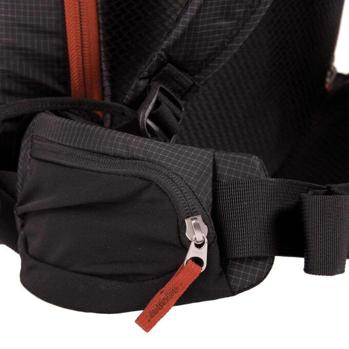 Blue Ice SQUIRREL 32L Black backpack Blue Ice SQUIRREL 32L Black backpack