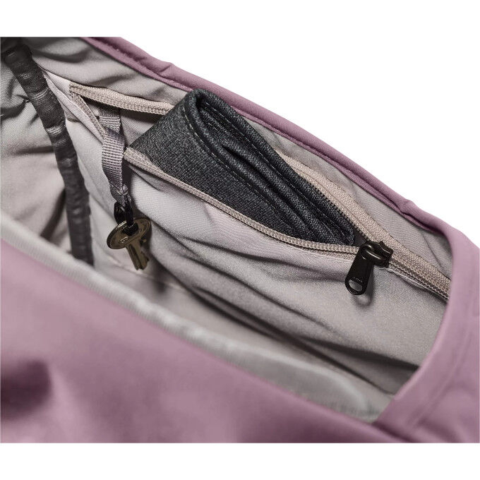 Deuter UP SYDNEY Backpack Aubergine / Grape Deuter UP SYDNEY Backpack Aubergine / Grape