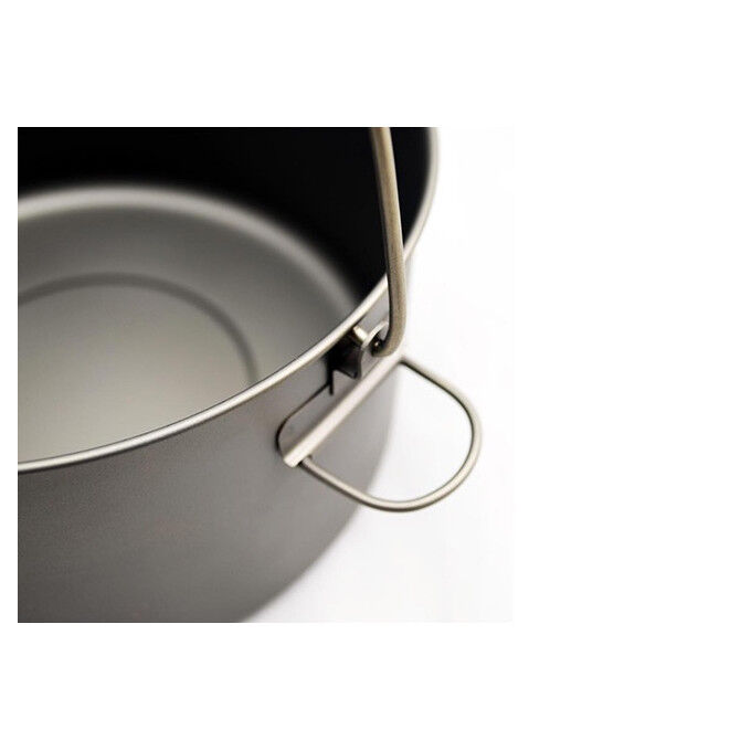 Toaks Titanium 2000ml POT WITH BAIL HANDLE Toaks Titanium 2000ml POT WITH BAIL HANDLE