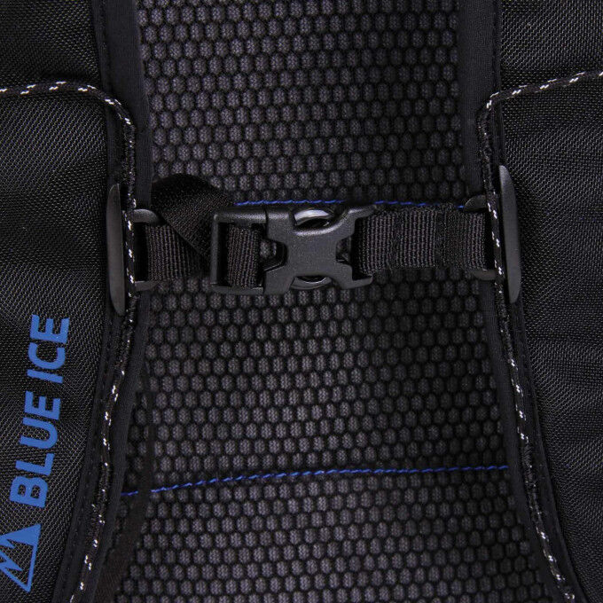 Blue Ice DRAGONFLY 18L Black backpack Blue Ice DRAGONFLY 18L Black backpack