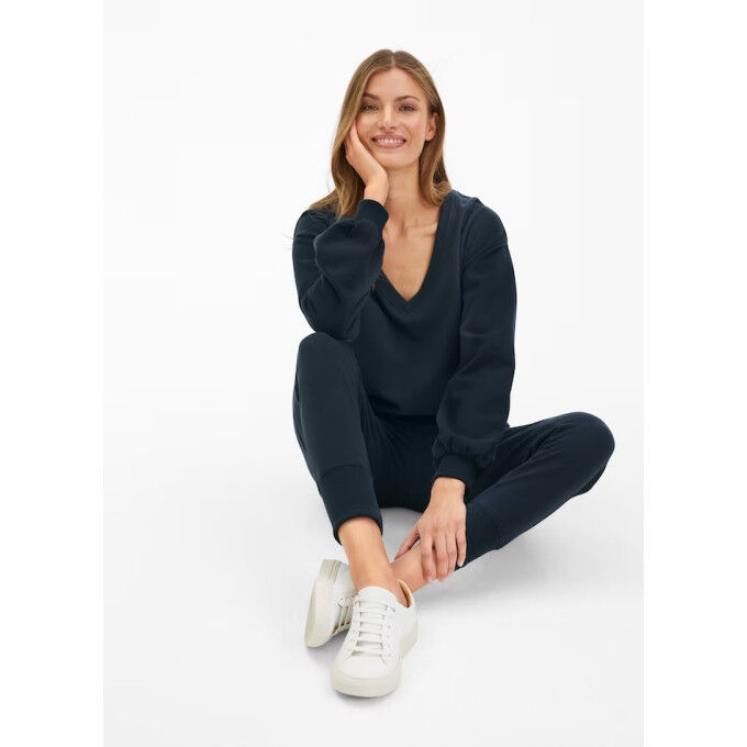 FLEECE SWEATER V NECK WITH PUFFY