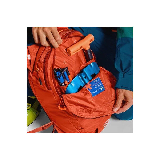 ぽぽ ぽぽ ぽぽ ぽぽ ZX Fury 名作を融合した最後のコラボレーションモデル