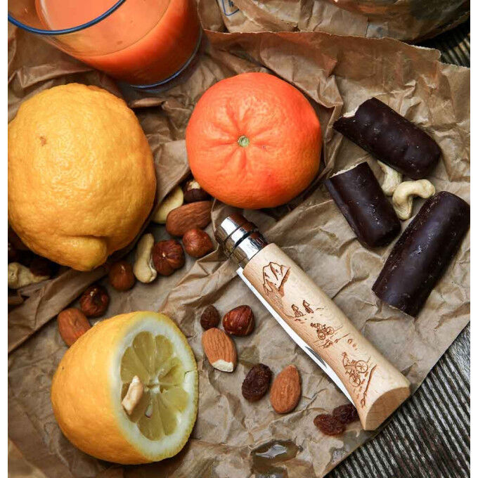 Navaja Opinel n°8 con grabados de bicicletas