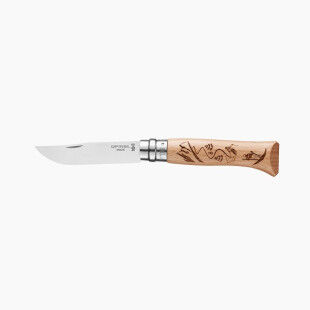 Opinel n°8 pocket knife with ski engravings