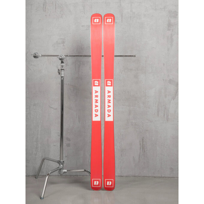 BDOG men's freestyle skis from Armada