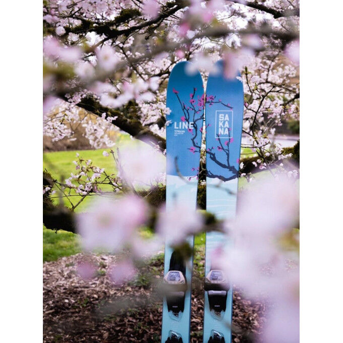 Line SAKANA versatile all-mountain skis