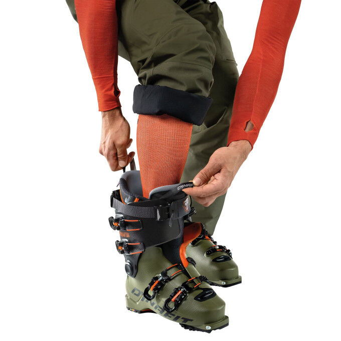Dynafit TIGARD 130 Capulet olive / Fluo orange ski boots