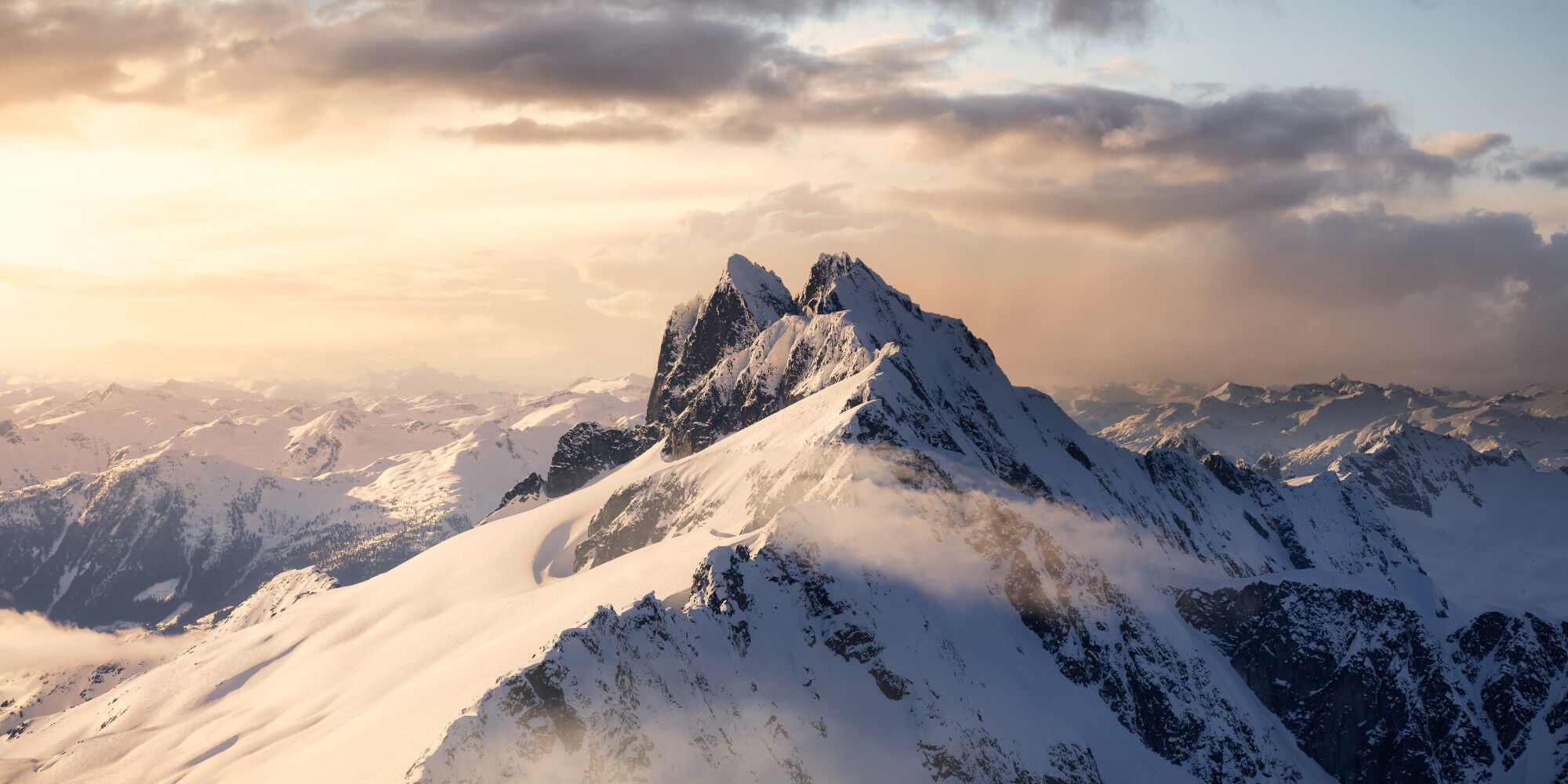 AdobeStock_426932816
				        