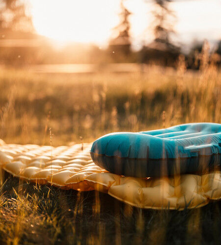 oreillers et coussin de camping
			                        