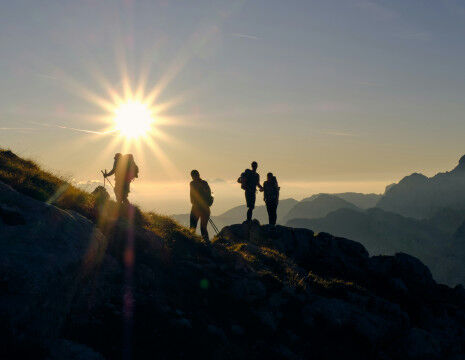 hiking-start-promo
					        