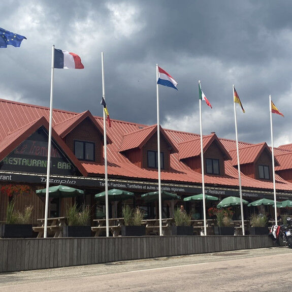 le tremplin
		                    