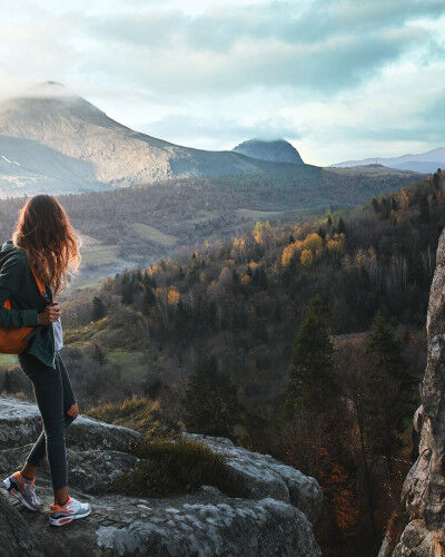 AdobeStock_280979727
			                        